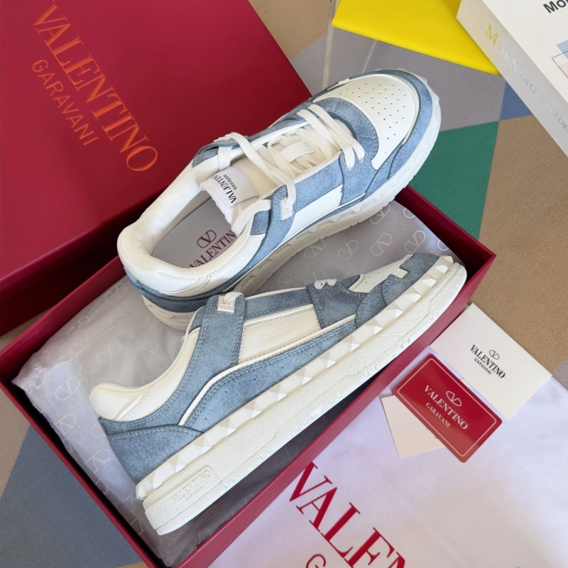 Valentino Sneakers